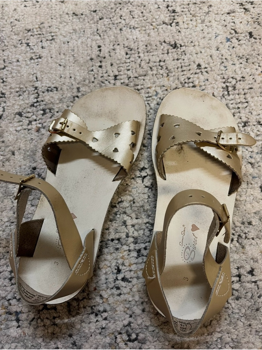 Girls' Gold Sun-San Sweetheart Saltwater Sandals - Cute Summer Footwear